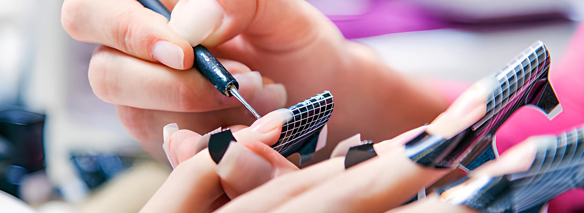 Manikürist Programı Eğitimi