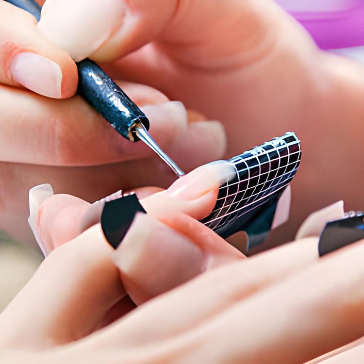 Manikürist Programı Eğitimi